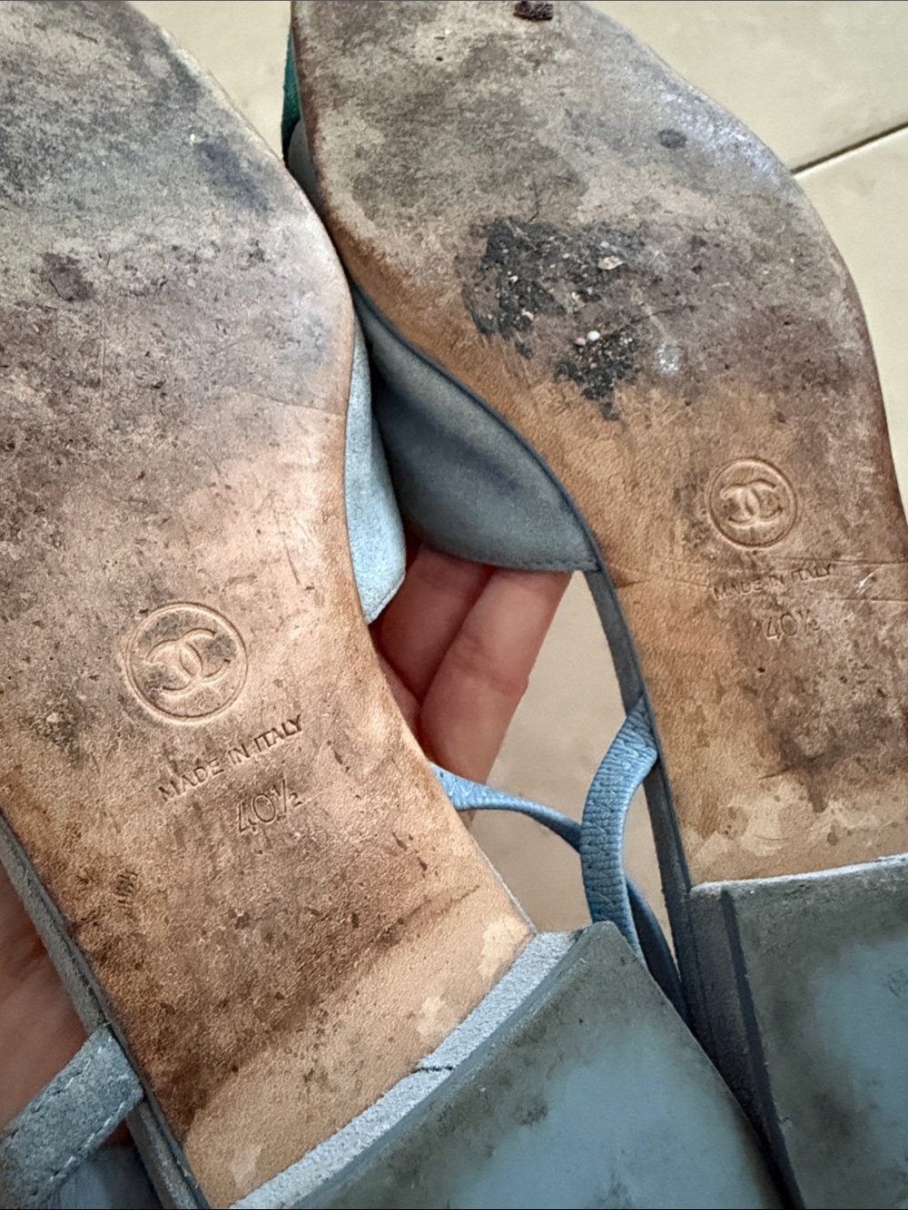 Chanel Suede Slingback Flats with Teal Toe Cap - Picture 4 of 4